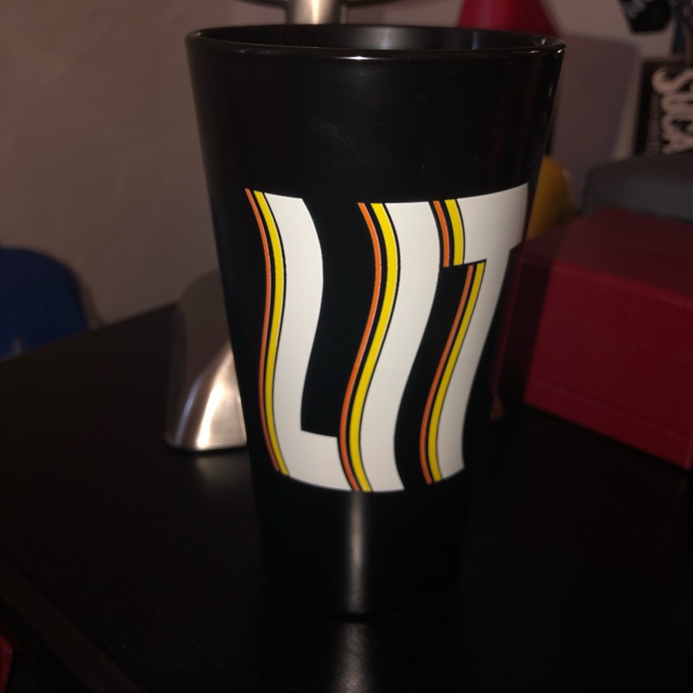 LIT cup - Picture 2 of 2